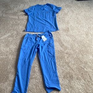 Women’s Figs medium ceil blue scrubs